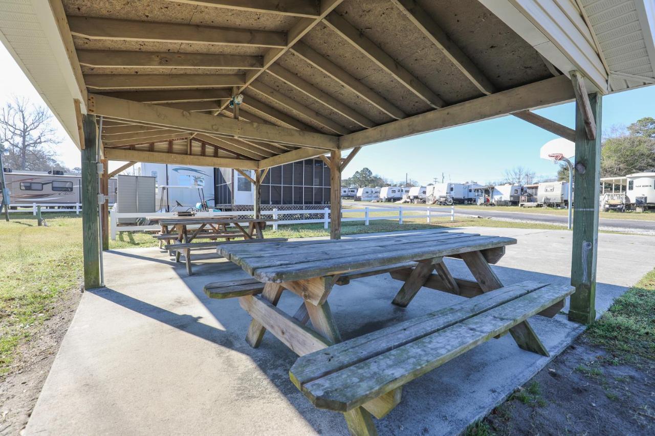 Model Home Near Camp Lejeune With Water View Sneads Ferry 外观 照片
